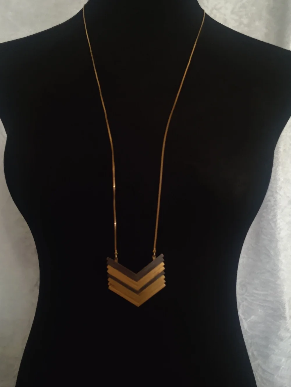Madewell Chevron Arrow Statement Necklace Gold Tone Layered Geometric Adjustable - Picture 9 of 9